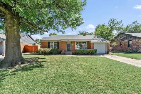 2752 Lancaster Ln, Oklahoma City, OK 73116