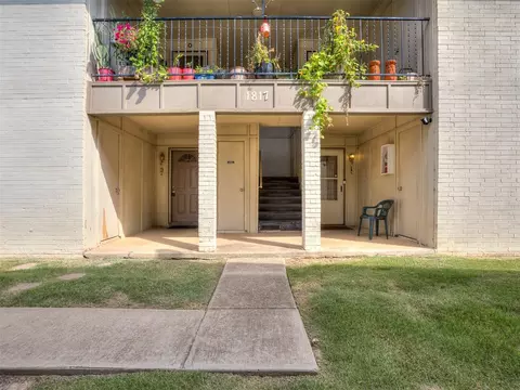 1817 E Lindsey St #3, Norman, OK 73071