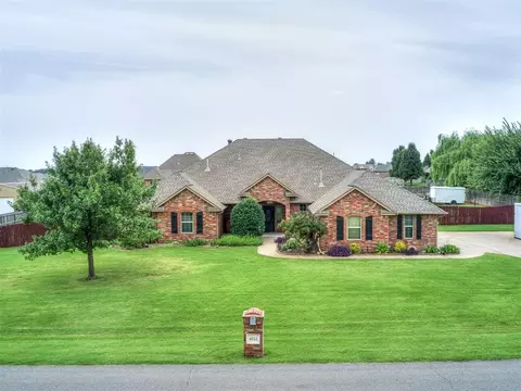4651 Vista Valley Ln, Edmond, OK 73025