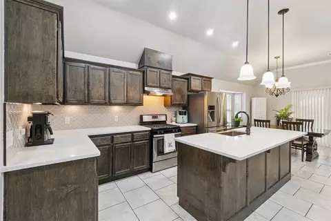 2525 NW 194th St, Edmond, OK 73012