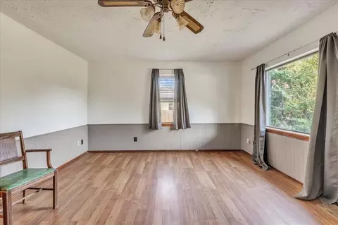 Living - 811 Etowah Rd, Noble, OK 73068 photo 1 of 2