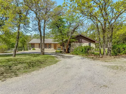 8417 Blackberry Rdg, Edmond, OK 73034