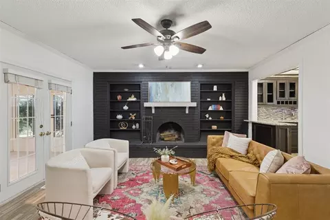 1225 SW 94th St, Oklahoma City, OK 73139