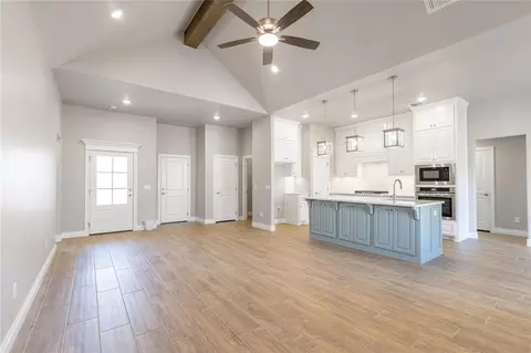 13021 NE 8th St, Choctaw, OK 73020