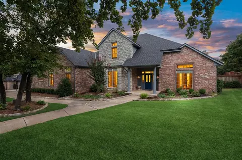 1412 Hunters Creek Rd, Edmond, OK 73003