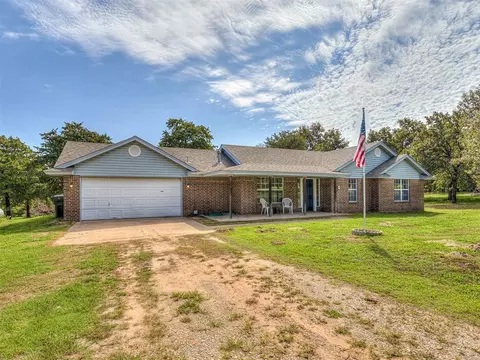 Exterior - 4601 Skyhawk Dr, Noble, OK 73068 photo 6 of 16