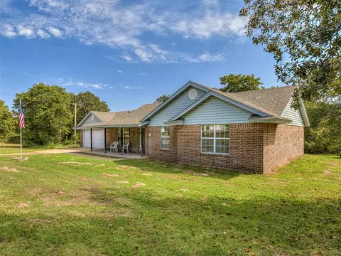 Exterior - 4601 Skyhawk Dr, Noble, OK 73068 photo 4 of 16