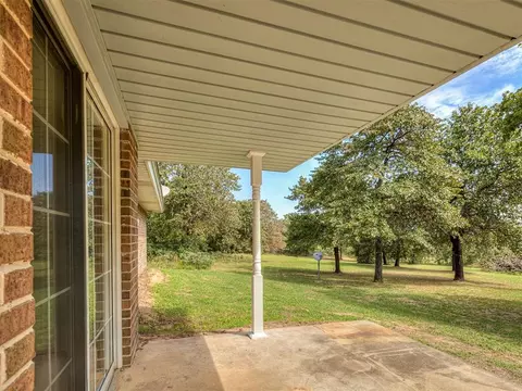 Exterior - 4601 Skyhawk Dr, Noble, OK 73068 photo 10 of 16