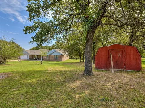 Exterior - 4601 Skyhawk Dr, Noble, OK 73068 photo 5 of 16