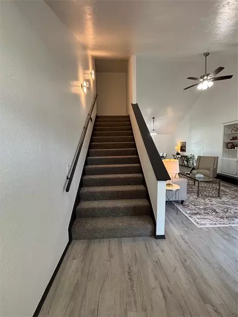 Entry Way - 1108 Old Mill Rd, Moore, OK 73160 photo 4 of 5