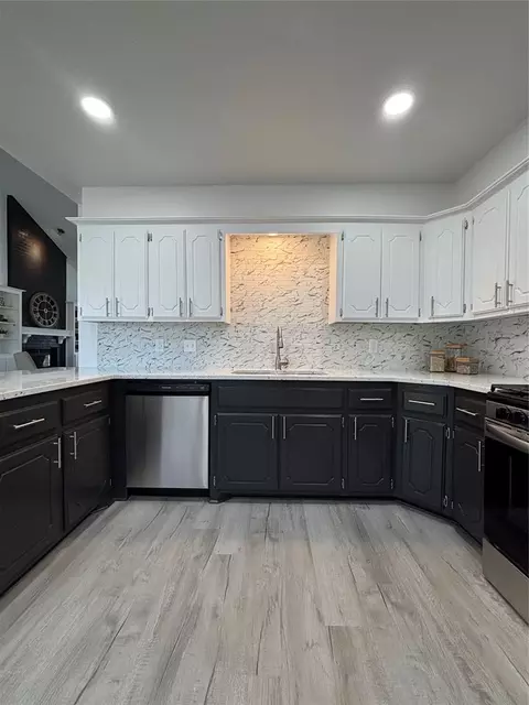 Kitchen - 1108 Old Mill Rd, Moore, OK 73160 photo 3 of 3