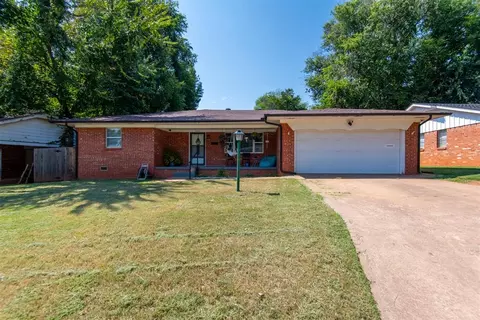 1125 N Walker Dr, Guthrie, OK 73044