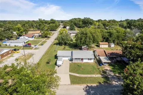 623 N 2nd St, Tecumseh, OK 74873