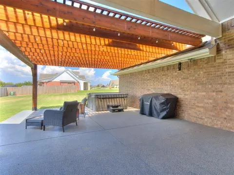 4053 Hart St, Tuttle, OK 73089 photo 5