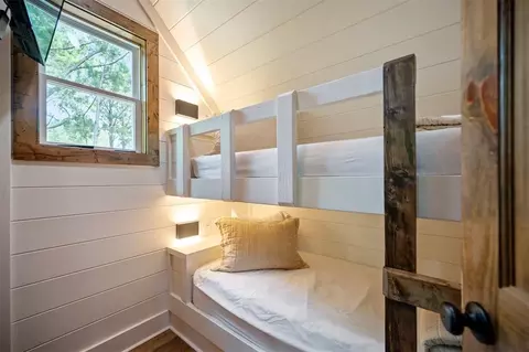 Bedroom - 159 Watsons Run, Broken Bow, OK 74728 photo 7 of 7