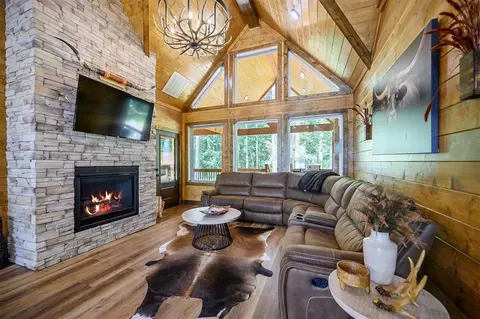 Living - 159 Watsons Run, Broken Bow, OK 74728 photo 1 of 2