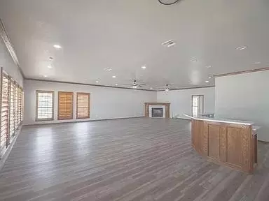 Living - 116 E Cedar Dr, Tuttle, OK 73089 photo 4 of 4