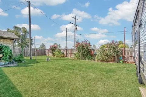 605 Comanche Trl, Altus, OK 73521 photo 41