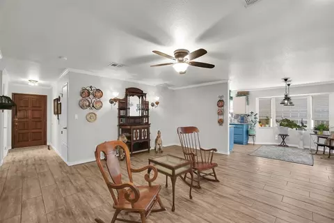 605 Comanche Trl, Altus, OK 73521 photo 8