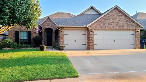 10904 SW 32nd Ter, Yukon, OK 73099