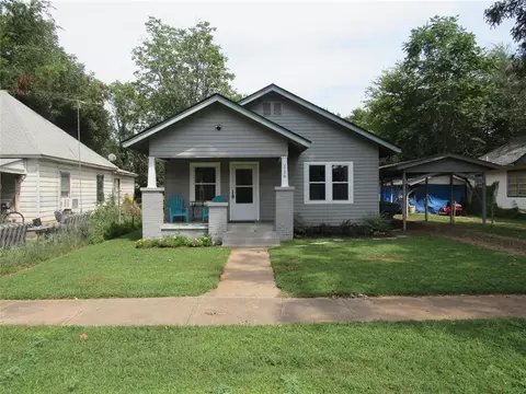 116 S Locust St, Pauls Valley, OK 73075