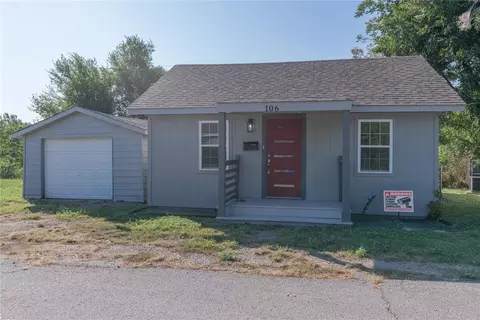 106 Slant St, El Reno, OK 73036
