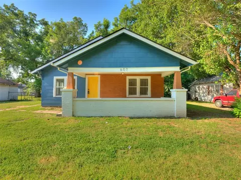 607 W Dewey St, Shawnee, OK 74801