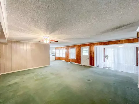 212 N Pine St, Guthrie, OK 73044 photo 12