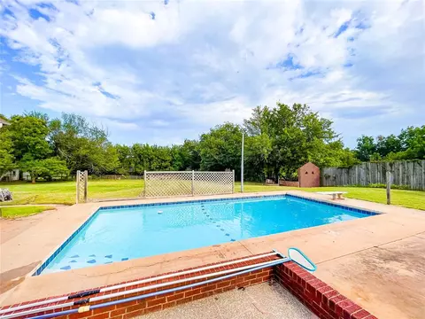 212 N Pine St, Guthrie, OK 73044 photo 31