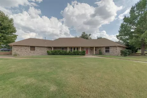 10112 Harvest Hills Rd, Oklahoma City, OK 73162
