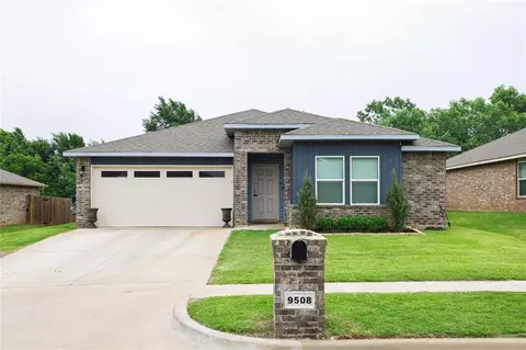 9508 Squire Ln, Yukon, OK 73099