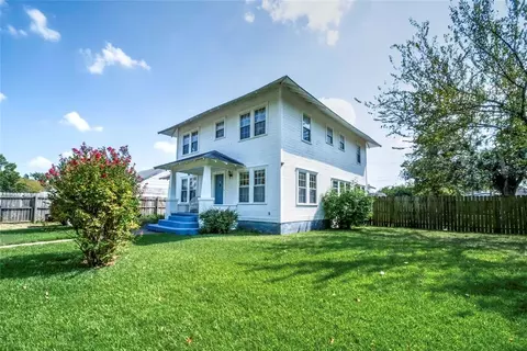 406 W 9th St, Stroud, OK 74079