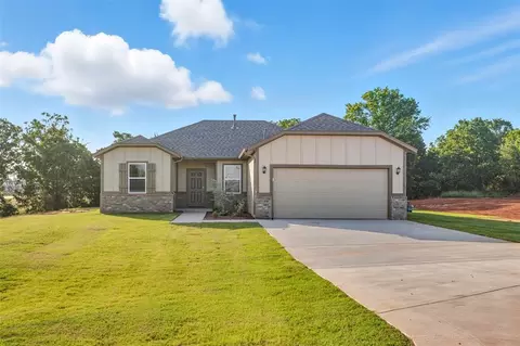 8520 Antler Ln, Guthrie, OK 73044
