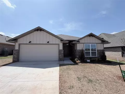 18141 Autumn Grove Dr, Edmond, OK 73012