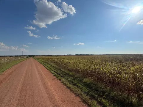 1270 E Rd N 2020 Rd, Carter, OK 73627