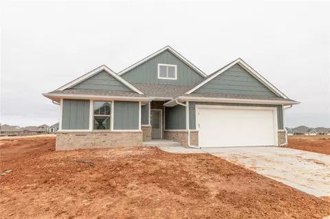 2305 NW 170th St, Edmond, OK 73012