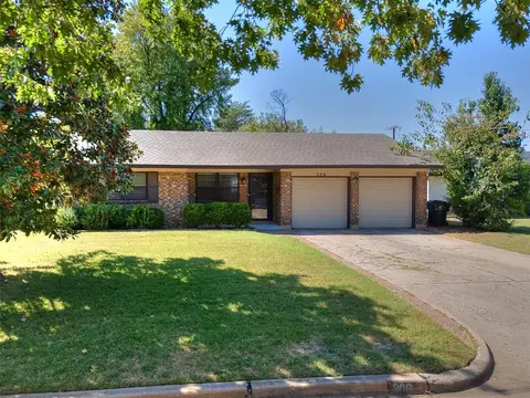206 Collier Dr, Norman, OK 73069
