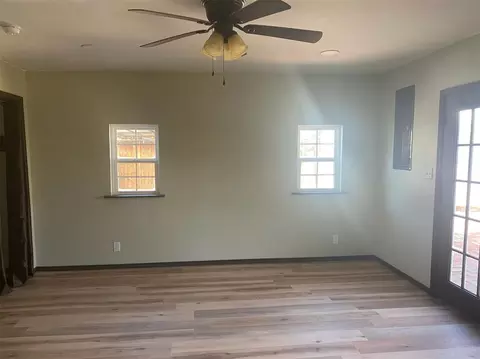Living - 1328 E 10th St, Shawnee, OK 74801 photo 3 of 3