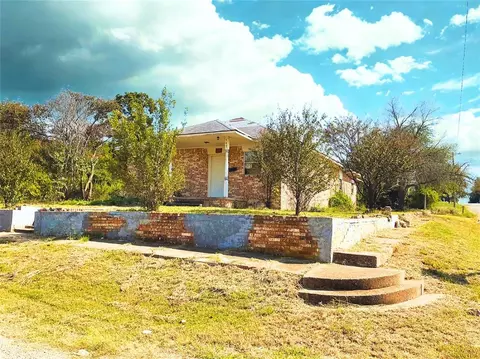 489 N Carter St, Healdton, OK 73438