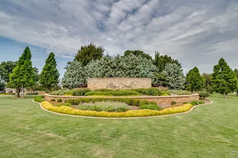 17216 Hawks Ridge Ln, Edmond, OK 73012