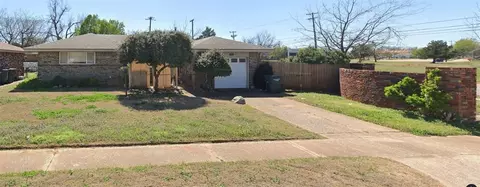 3000 Chetwood Dr, Del City, OK 73115