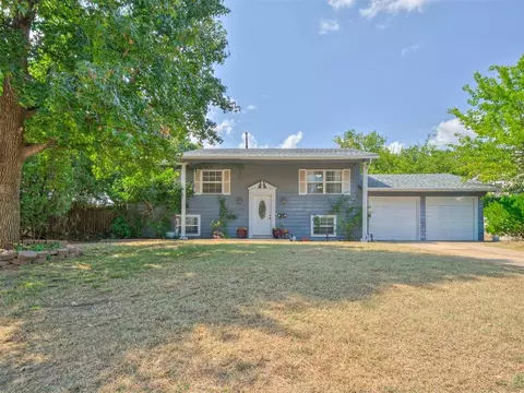 306 Royal Oak Dr, Norman, OK 73069