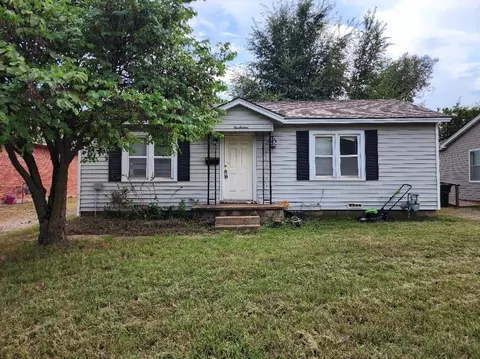 116 W Clegern Ave, Edmond, OK 73003