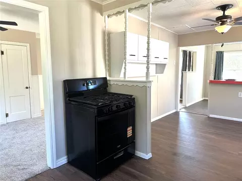 Kitchen - 1212 E 11th St, Shawnee, OK 74801 photo 2 of 2