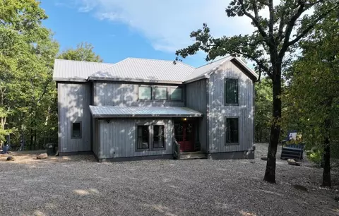 469 Woodland Hills Trl, Broken Bow, OK 74728