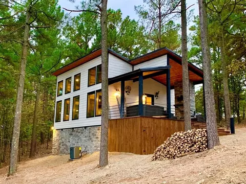 1564 Pine Hills Rd, Broken Bow, OK 74728