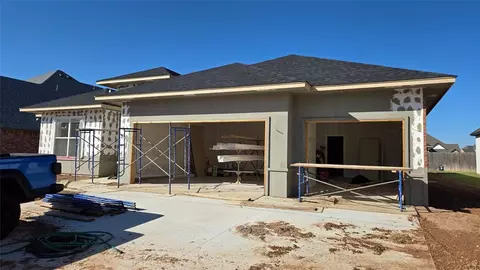 321 Greens Pkwy, Norman, OK 73069