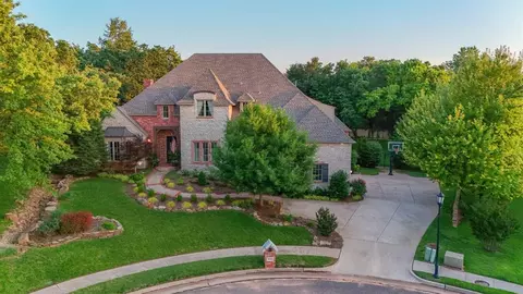 3604 Hunters Creek Rd, Edmond, OK 73003