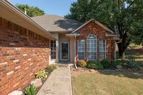 4109 Eaton Pl, Edmond, OK 73034