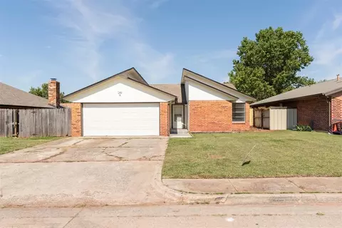 825 Mabel C Fry Blvd, Yukon, OK 73099